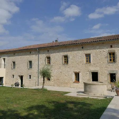 Domaine D'issac